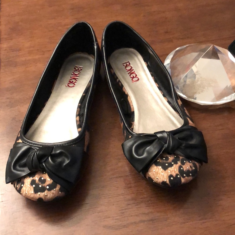 Leopard printed flats